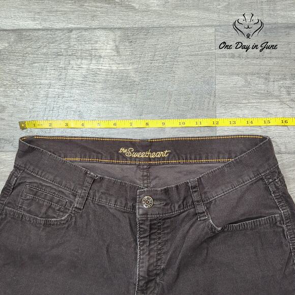 Old Navy Sweetheart Straight Leg Jeans Size 8 - Picture 3 of 6